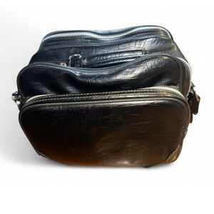 Vintage Coast S-1 Black camera bag with padded shoulder strap